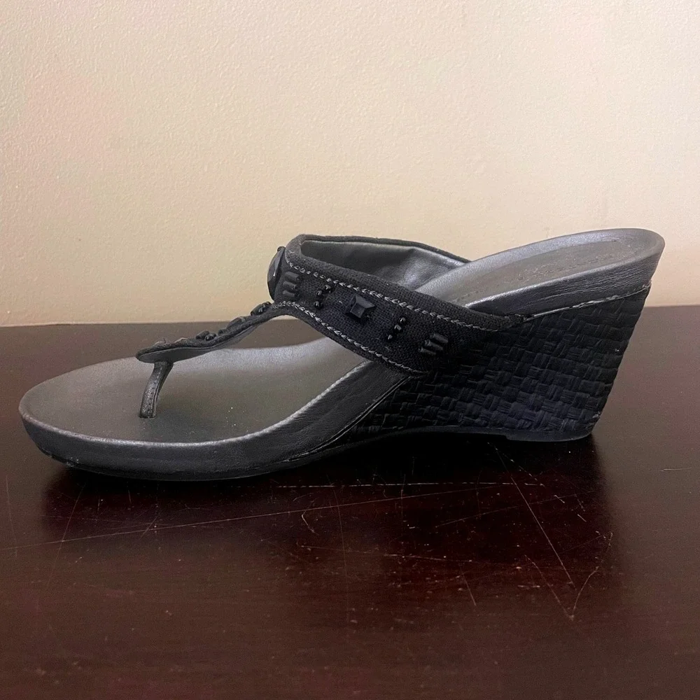 Montego Bay Club Womens 6.5 Beaded Wedge Thong Sandals Pewter Metallic‎ 62187